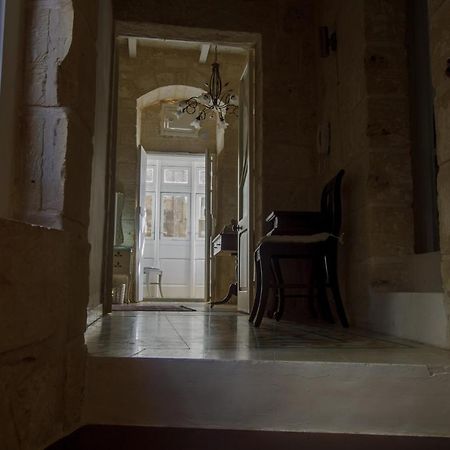 Town House Steeped In History Villa Rabat Exterior photo