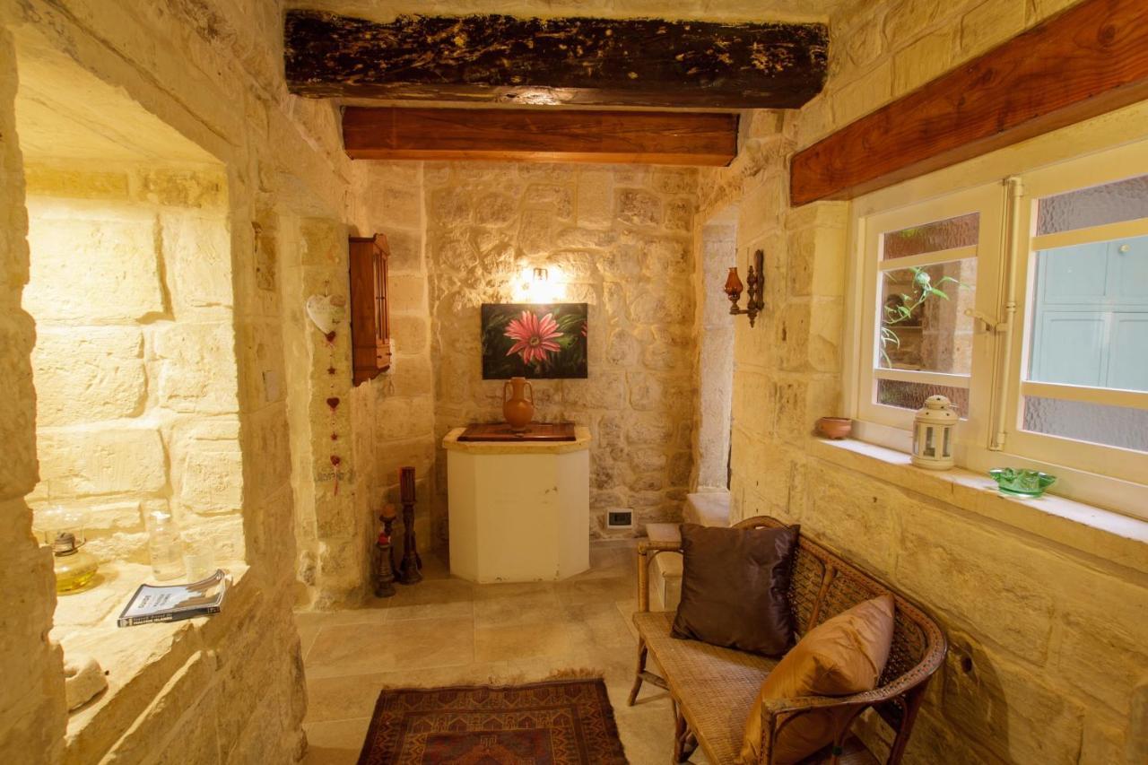 Town House Steeped In History Villa Rabat Exterior photo
