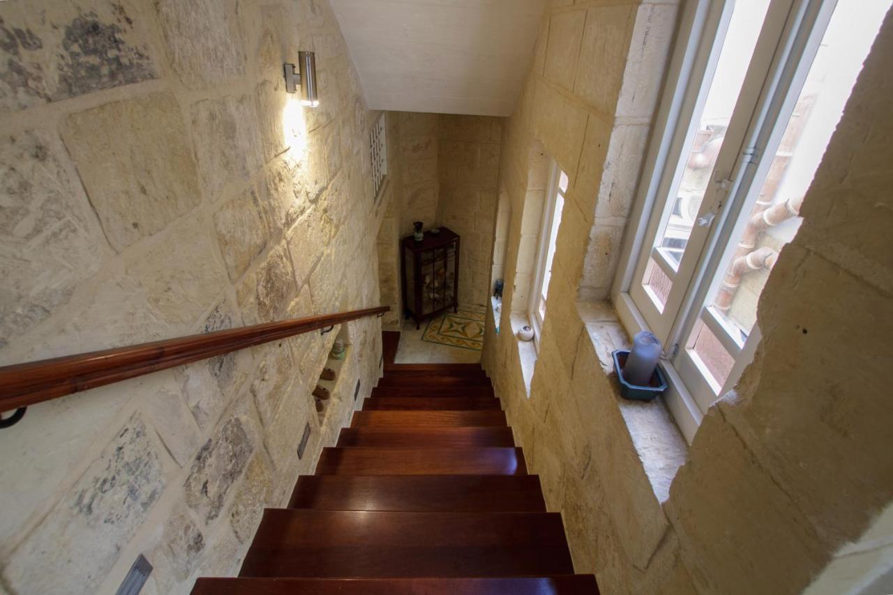 Town House Steeped In History Villa Rabat Exterior photo
