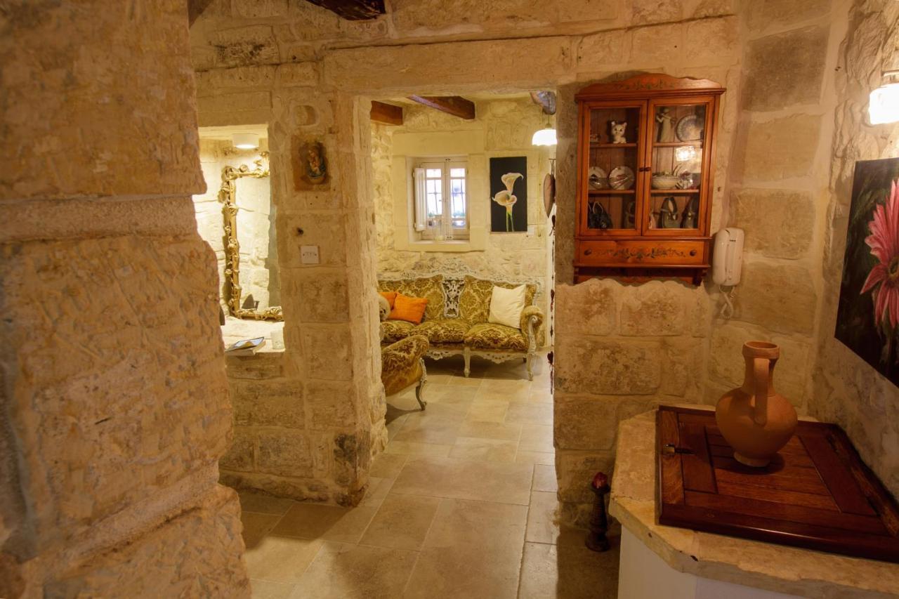 Town House Steeped In History Villa Rabat Exterior photo