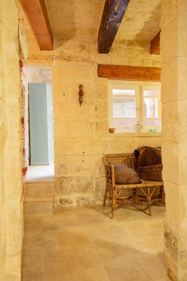 Town House Steeped In History Villa Rabat Exterior photo